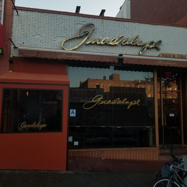 Photo prise au Guadalupe Bar and Grill par Tyler J. le2/4/2019
