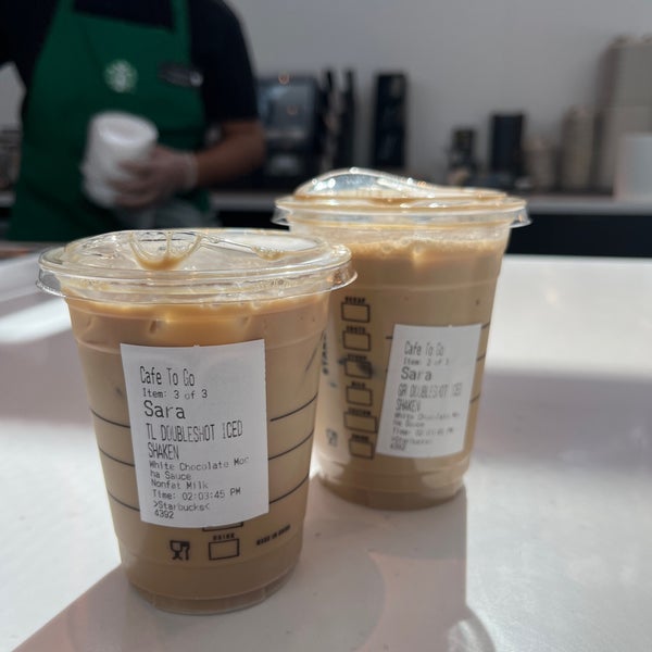 10/29/2023 tarihinde Saraziyaretçi tarafından Starbucks'de çekilen fotoğraf
