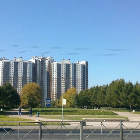 Бухарестская улица санкт петербург