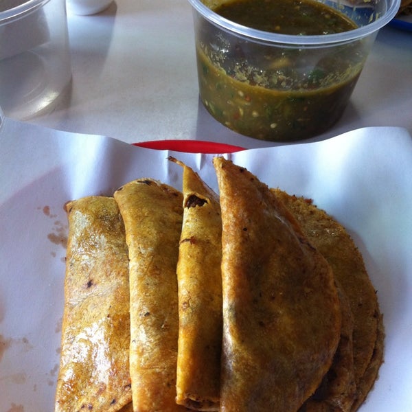 Rosa Nautica Local de tacos en Monterrey