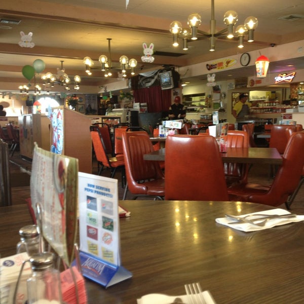 Das Foto wurde bei Lupita&#39;s Restaurant von Jason W. am 3/30/2013 aufgenommen