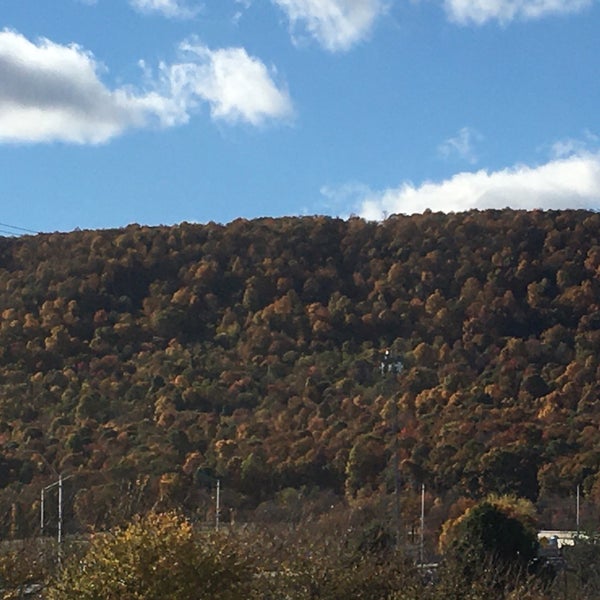Photo taken at Sideling Hill Service Plaza by Adrian G. on 10/27/2019