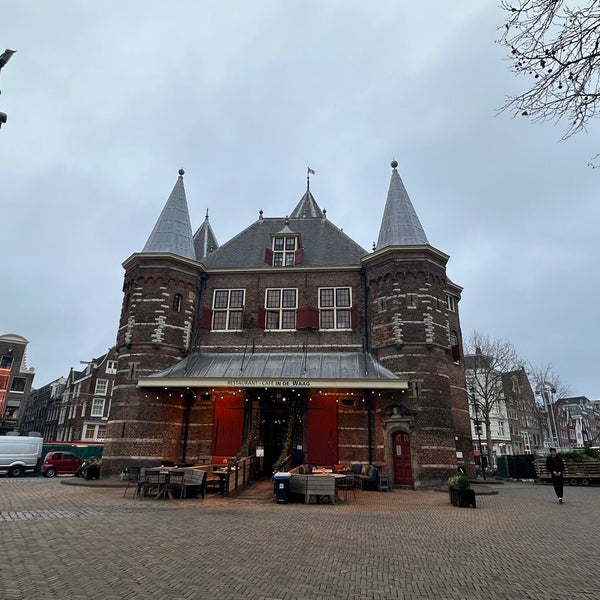 Photo taken at Restaurant-Café In de Waag by Gladys on 12/22/2022
