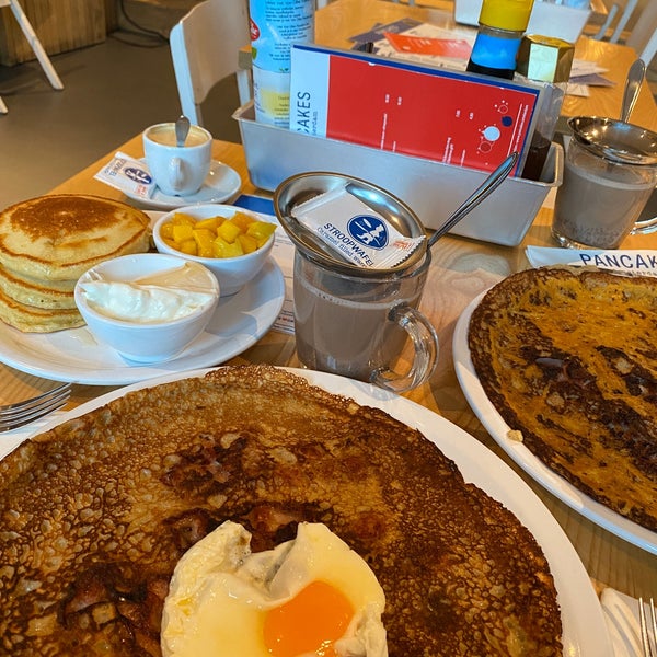 Photo taken at Pancakes Amsterdam by หมุกรุบ on 12/25/2019