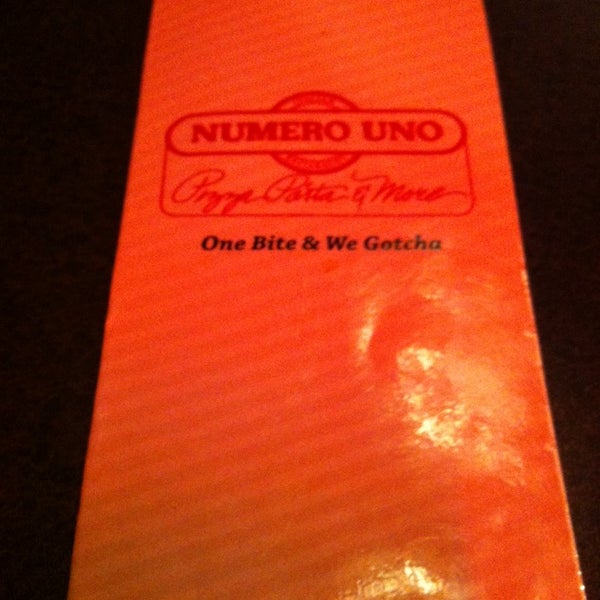 Das Foto wurde bei Numero Uno Pizza von Mark am 12/2/2013 aufgenommen