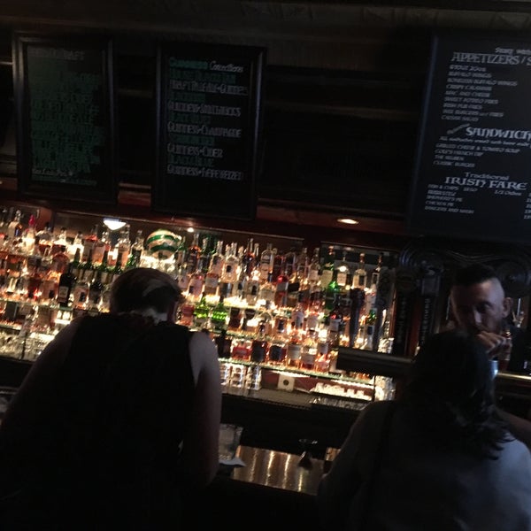 Photo taken at Casey&#39;s Irish Pub by チップス on 2/24/2018