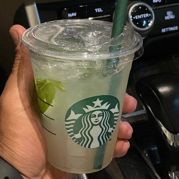 Photo taken at Starbucks by Abdullah ☕️⚖️ on 5/29/2022