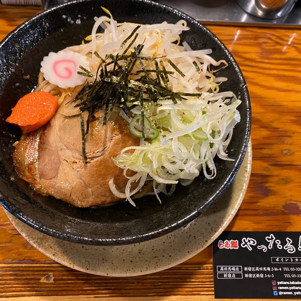 Photos At らあ麺 やったる 新宿3 6 3