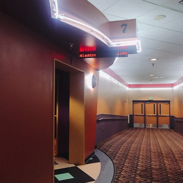 Regal Theater Waterford Lakes