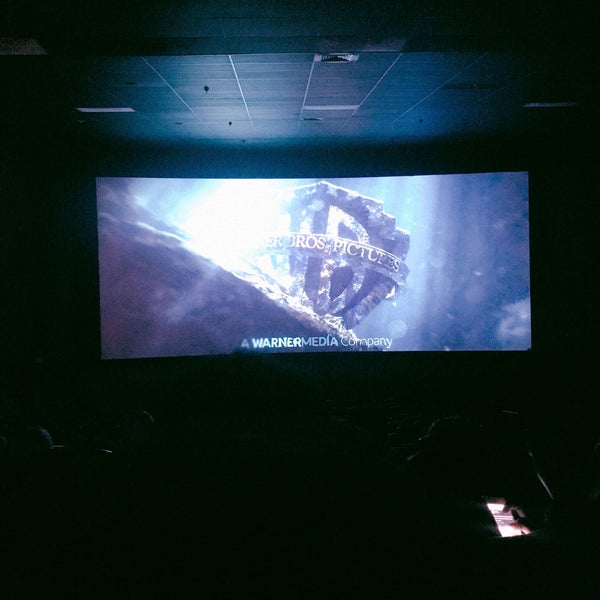 Regal Theater Waterford Lakes