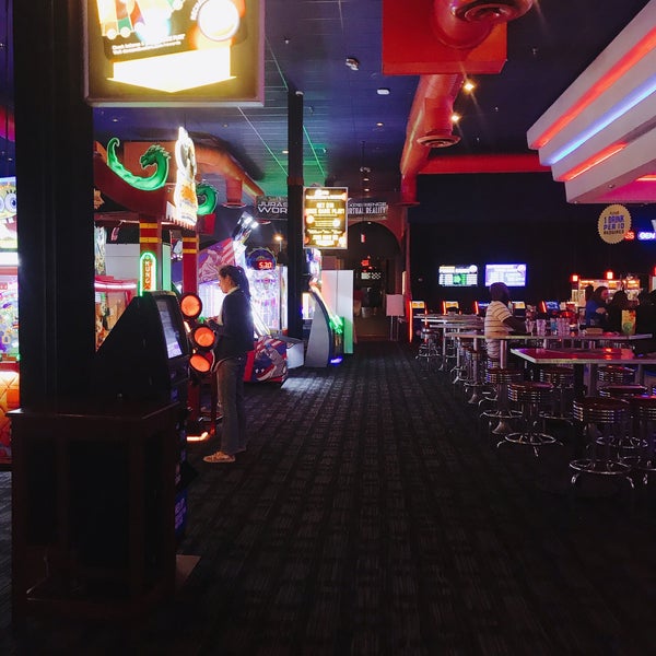 Photo taken at Dave &amp; Buster&#39;s by Sa .. on 3/8/2019
