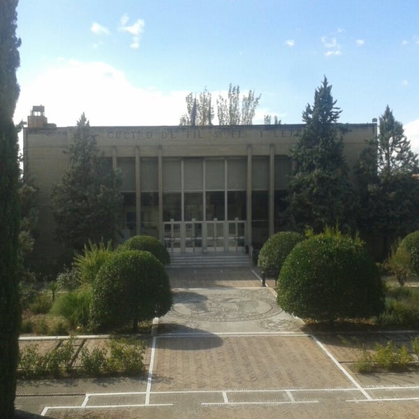 Photos At Biblioteca Facultad De Filosofia Y Letras Beiro Granada Andalucia