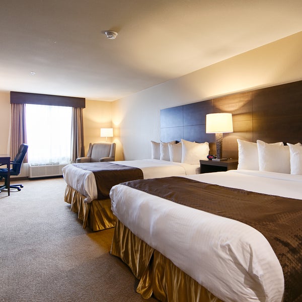Снимок сделан в Best Western Plus Saint John Hotel &amp; Suites пользователем Best Western Plus Saint John Hotel &amp; Suites 8/19/2015