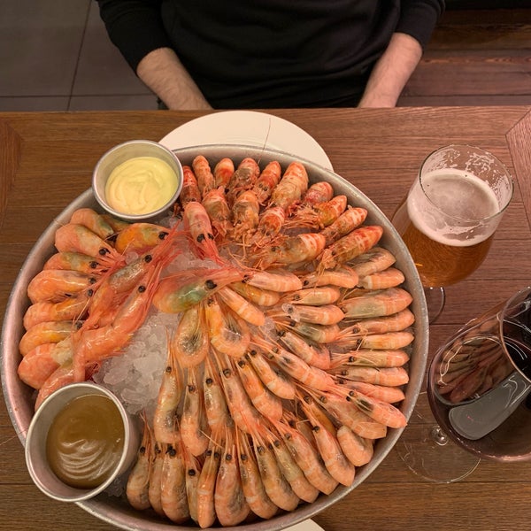 Foto scattata a Юнга Seafood &amp; Bar da Анастасия И. il 9/21/2019