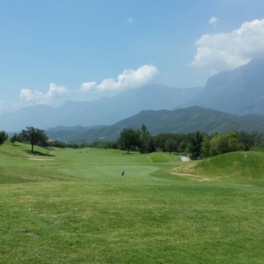 Campo De Golf. La Herradura 4 tips de 166 visitantes
