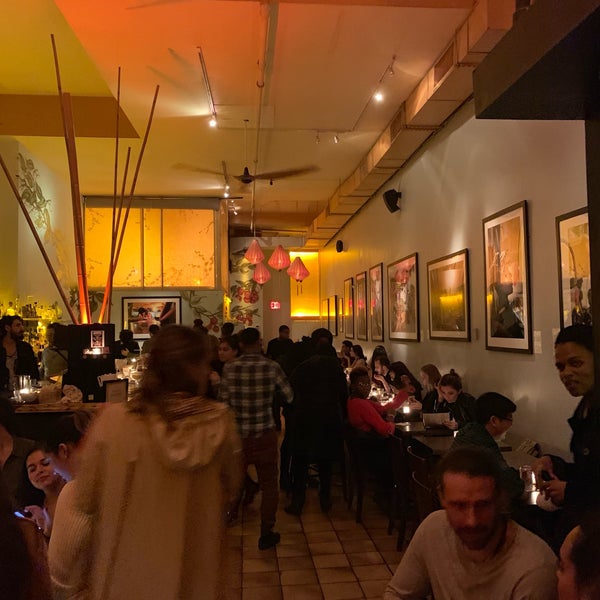 รูปภาพถ่ายที่ Verlaine Bar &amp; Lounge โดย Guido เมื่อ 12/22/2018