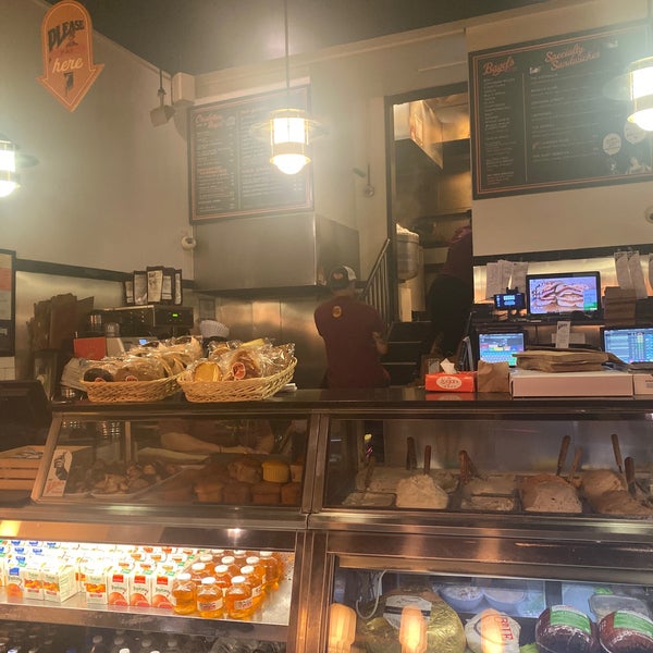 Photo taken at Leo&#39;s Bagels by Guido on 10/14/2019