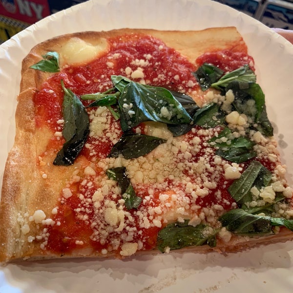 11/6/2018にGuidoがChampion Pizzaで撮った写真