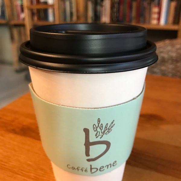รูปภาพถ่ายที่ Caffé Bene โดย Guido เมื่อ 10/18/2016