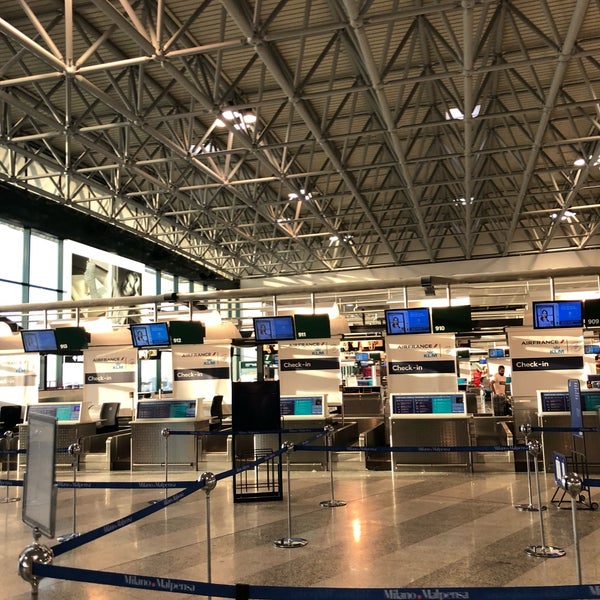 Foto tirada no(a) Aeroporto de Milão Malpensa (MXP) por Guido em 6/18/2018