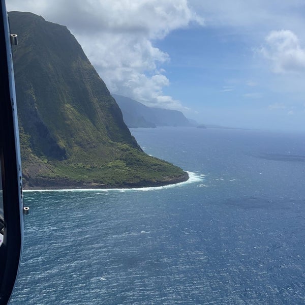 รูปภาพถ่ายที่ Air Maui Helicopter Tours โดย A A เมื่อ 7/3/2022