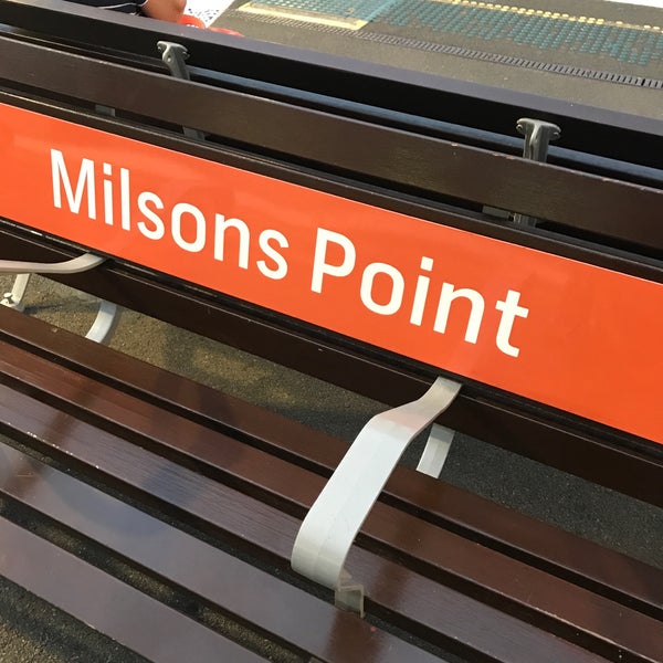 Photo taken at Milsons Point Station by Sayali M. on 1/24/2019