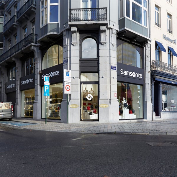 samsonite flagship store