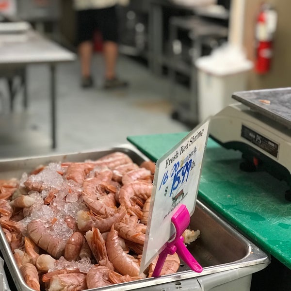 Lartigue's Original Fresh Seafood Market Balık Pazarı