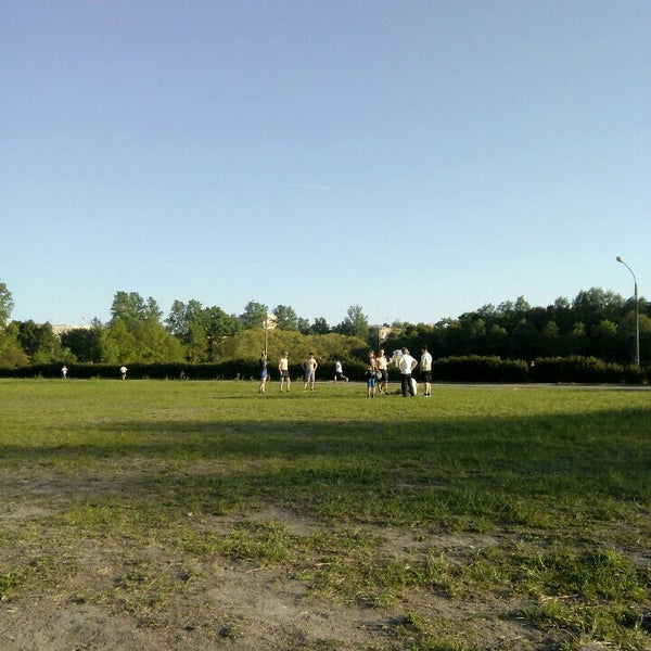 Спорткомплекс позитрон. Позитрон Сарапул спорткомплекс. Спортивный комплекс Позитрон Сарапул.