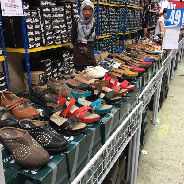 brother store 11 shoes