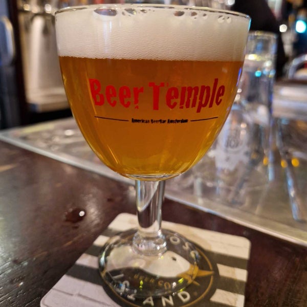 Photo taken at BeerTemple by Peter H. on 4/15/2023