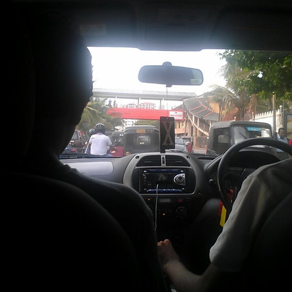 Photos at Galle Road Bambalapitiya Road in Bambalapitiya