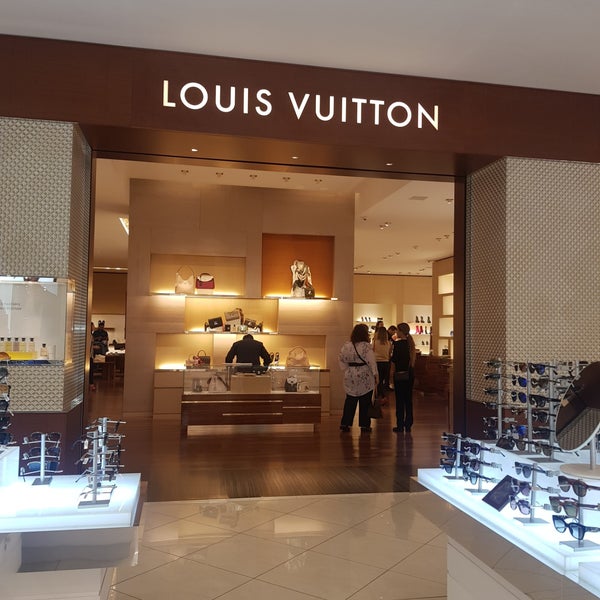 Photos at Louis Vuitton - José Vasconselos No. 402 Del Valle, San