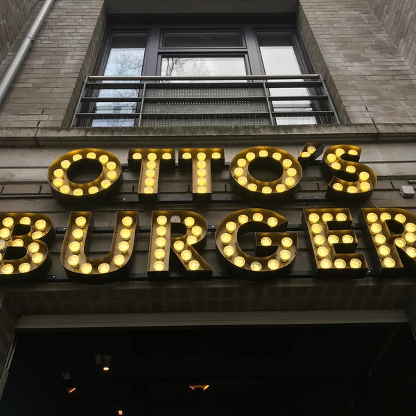 Photo taken at Otto&#39;s Burger by Wolfgang F. on 2/19/2020