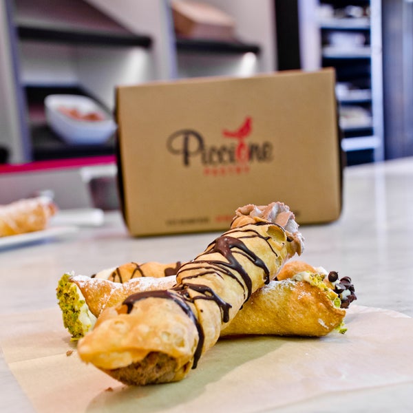 Foto diambil di Piccione Pastry oleh Piccione Pastry pada 9/11/2013