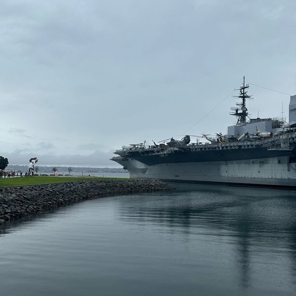 Foto tomada en USS Midway Museum  por E ZE el 1/21/2024