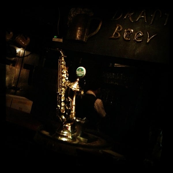 Photos at Saxophone Pub (แซ็กโซโฟนผับ) ราชเทวี, กรุงเทพมหานคร