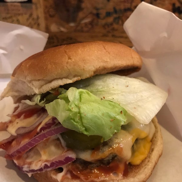 Foto tirada no(a) Burger Joint por N em 1/4/2023