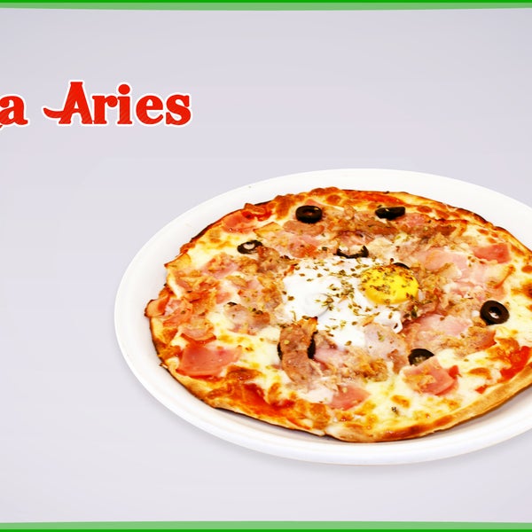 Foto scattata a Pizzeria Aries da Pizzeria Aries il 4/21/2014