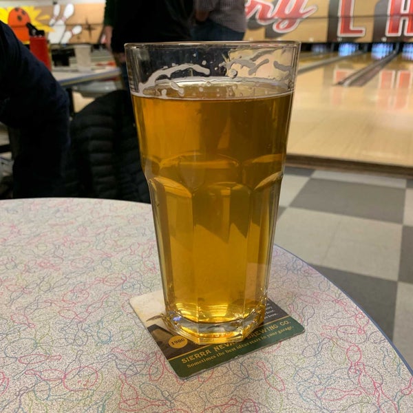 Photo taken at Memory Lanes and the Flashback Cafe by Shaun Z. on 1/25/2019