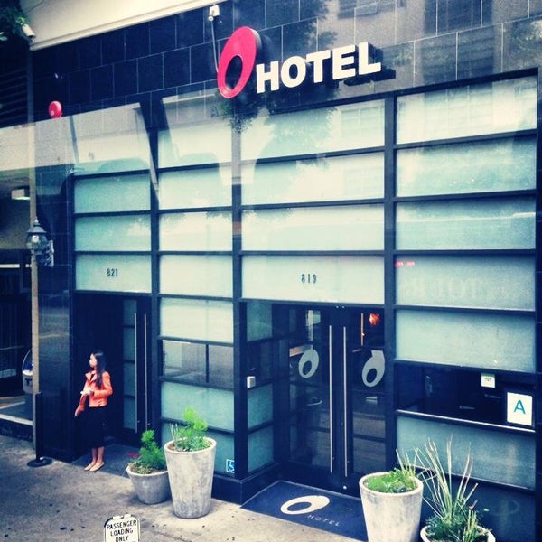 รูปภาพถ่ายที่ O Hotel โดย Eric H. เมื่อ 5/26/2014