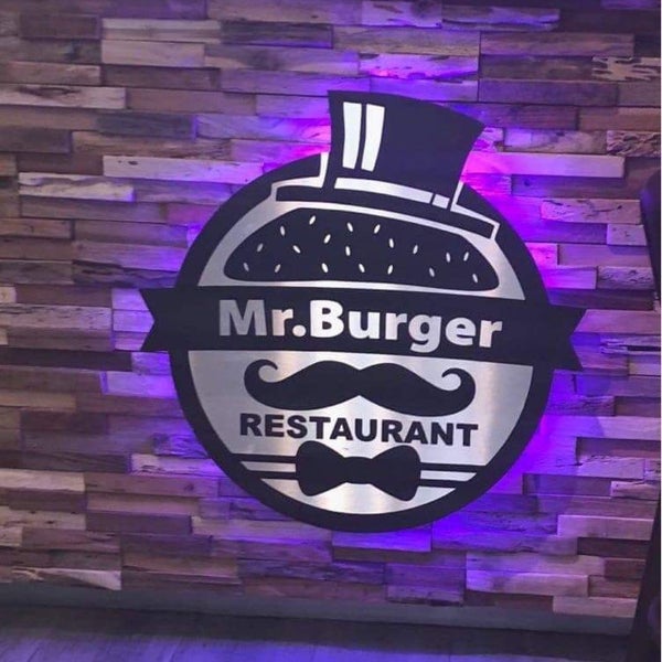 Mr burger. Бургерная мистера биста. Мистер бургер Моздок.
