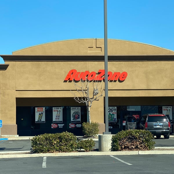 AutoZone 137 visitors