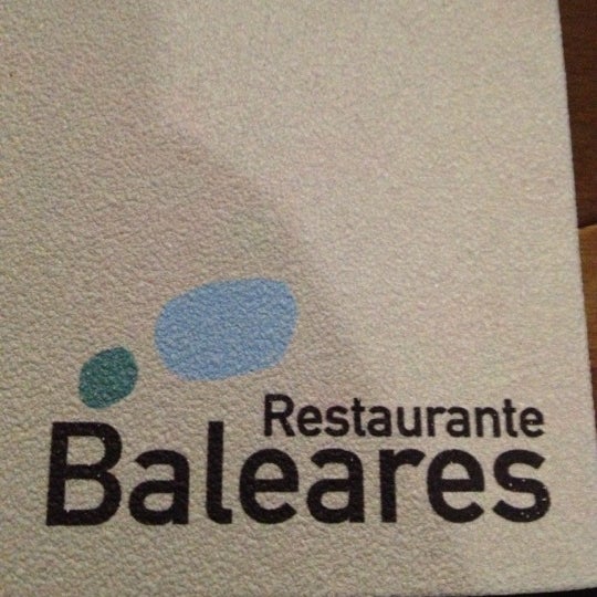 Photo taken at Restaurante Baleares by Gustavo Z. on 11/17/2012