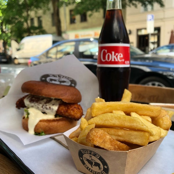 Photo prise au Ruff&#39;s Burger par LA le6/19/2019