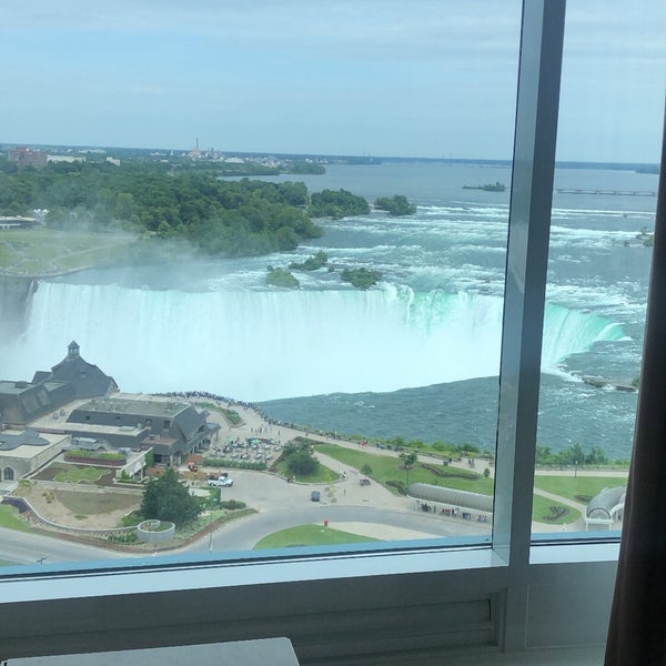 6/21/2022 tarihinde Tatianaziyaretçi tarafından Niagara Falls Marriott Fallsview Hotel &amp; Spa'de çekilen fotoğraf