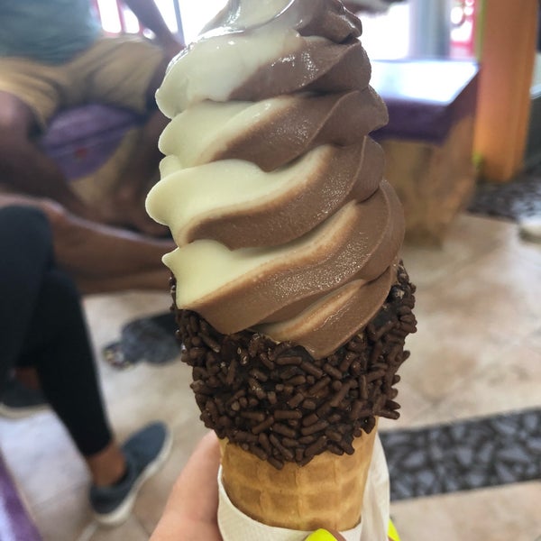 รูปภาพถ่ายที่ The Frieze Ice Cream Factory โดย Tatiana เมื่อ 6/30/2019