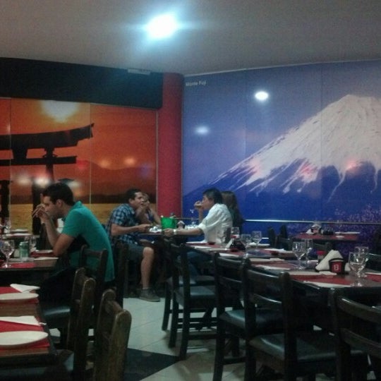 9/18/2012にFrancis A.がSensei Lounge Sushiで撮った写真