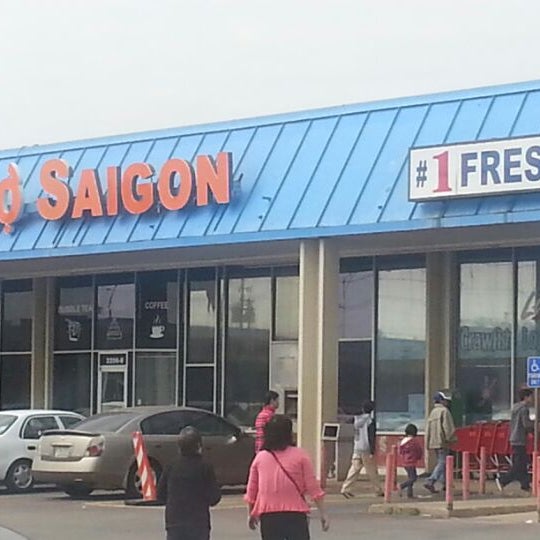 Cho Saigon New Market Grocery Store in Arlington