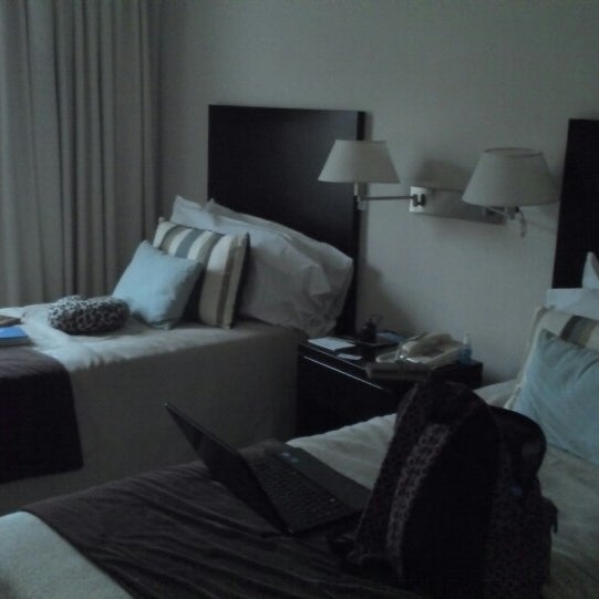 รูปภาพถ่ายที่ Playas Hotel โดย Melina G. เมื่อ 10/2/2013